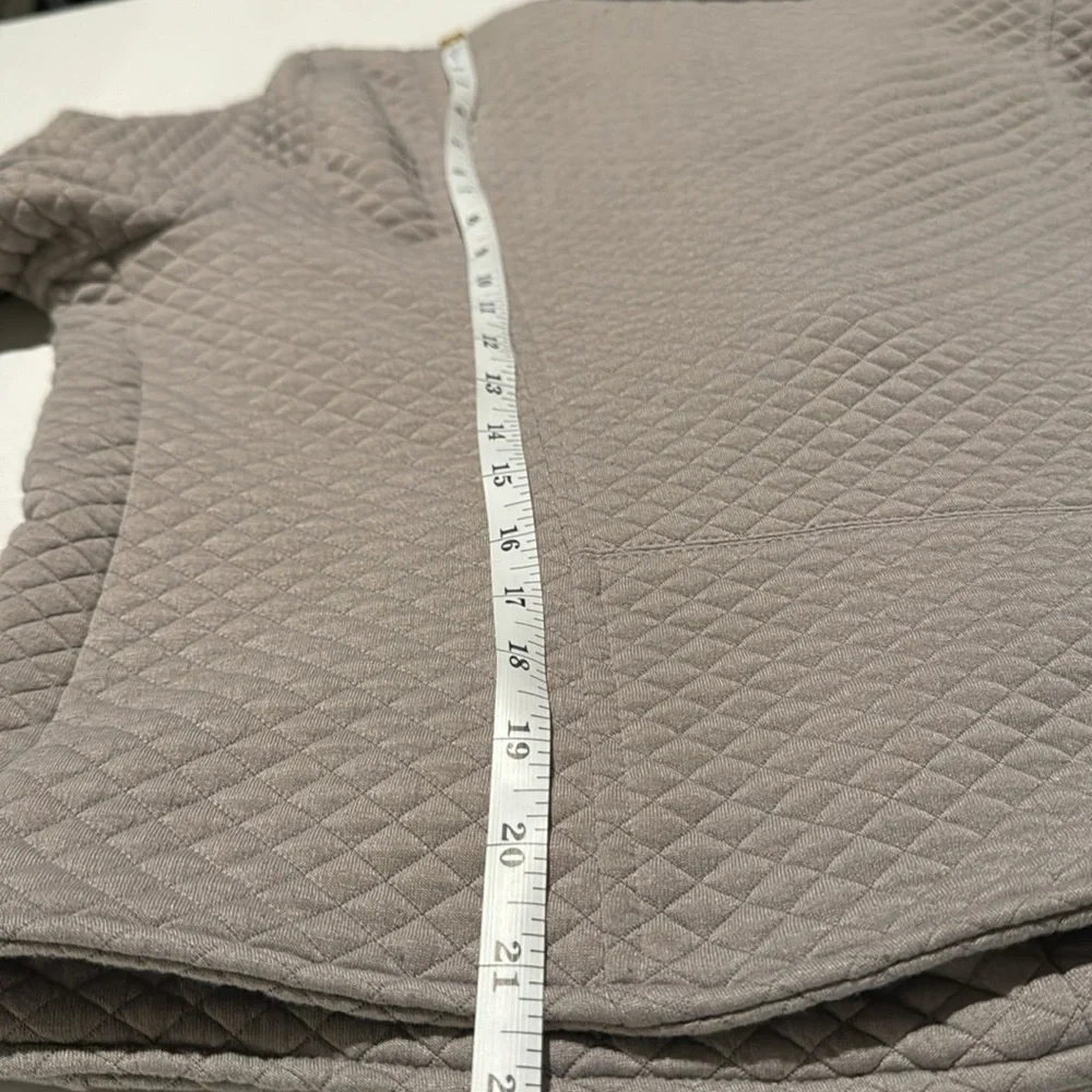 TORRID PEBBLE GREY QUILTED‎ KNIT MOTO JACKET - 2 - Picture 6 of 10